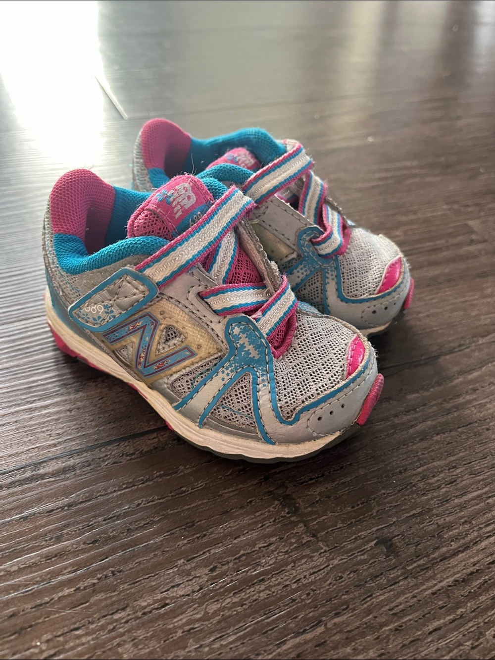 New Balance Toddler Girl Pink & Blue Velcro Sneakers Size 4